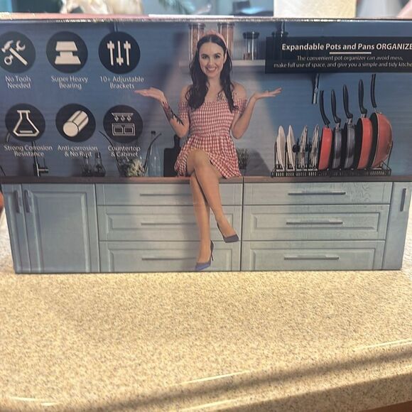 Expandable Pot and Pan Organizer - Picture 3 of 7